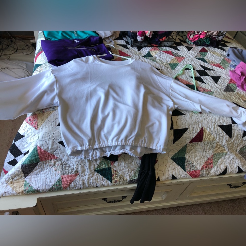 “Luxe Cinched Pullover” From Fabletics - image 5